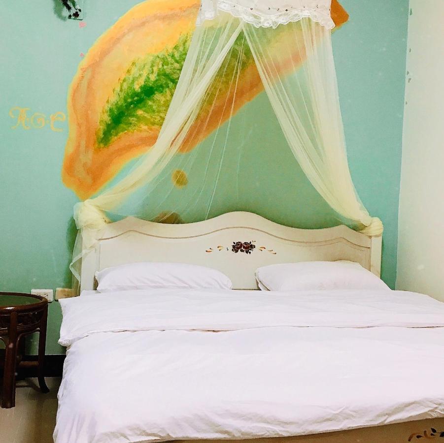花園夜市易民宿 Tainan Dış mekan fotoğraf